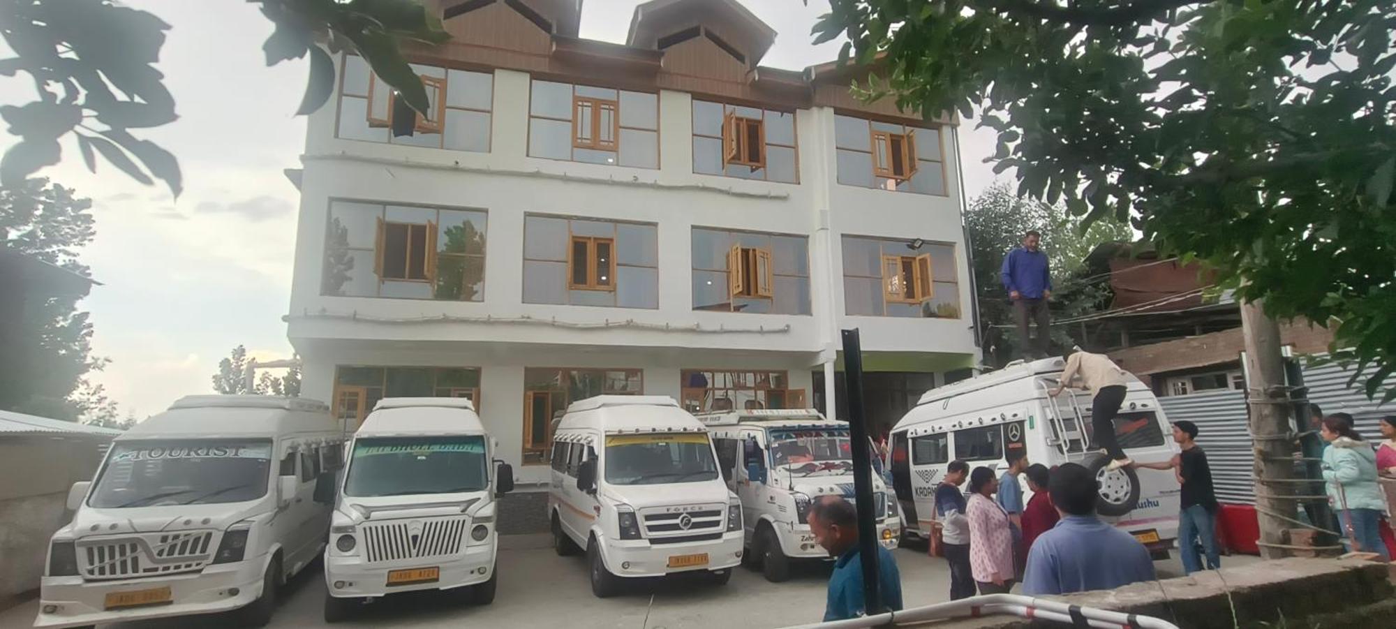Gulmarg Gs Residency Hotel Exterior foto