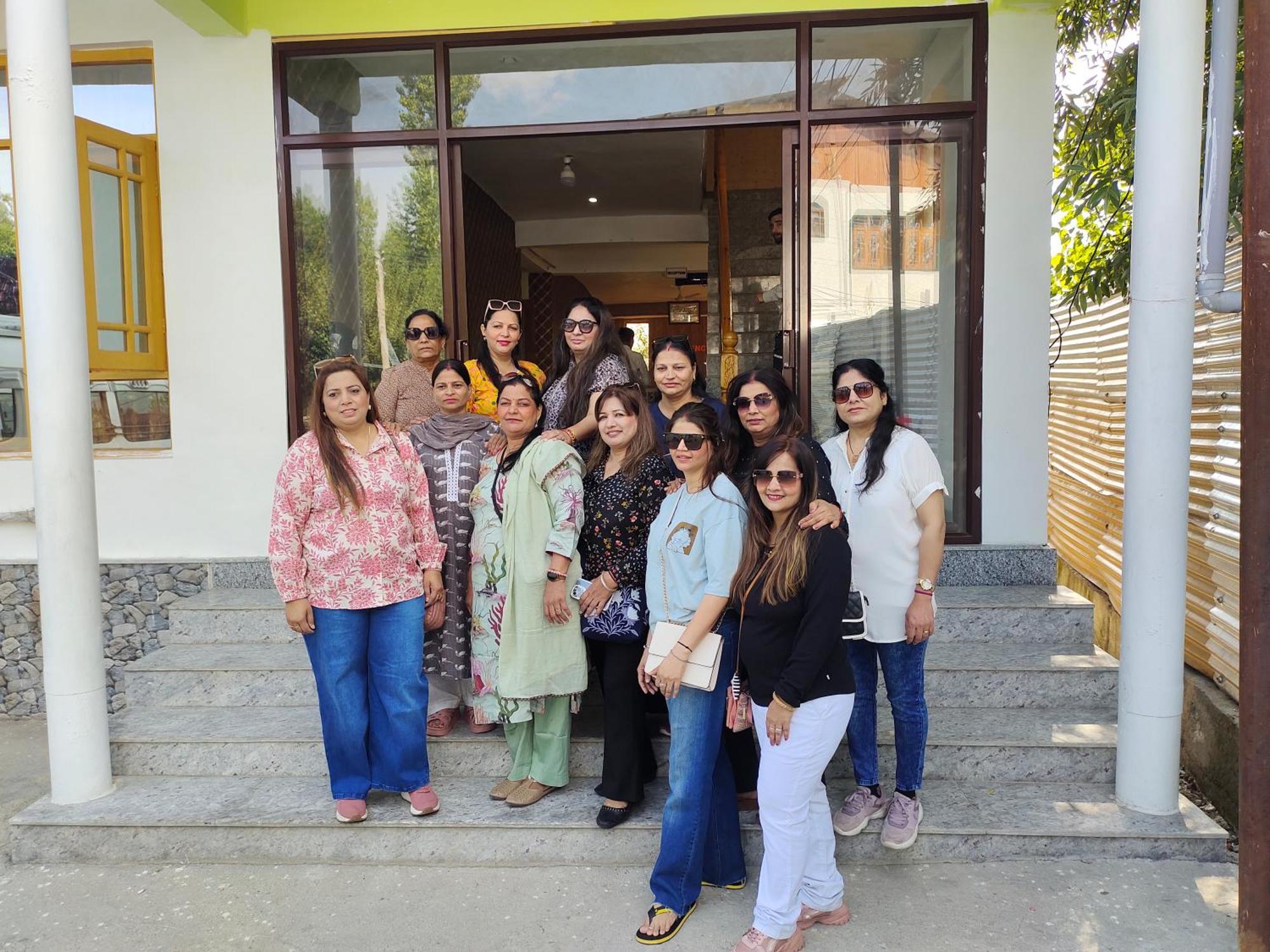 Gulmarg Gs Residency Hotel Exterior foto